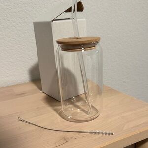 Clear Glass Water Bottle with Bamboo Lid